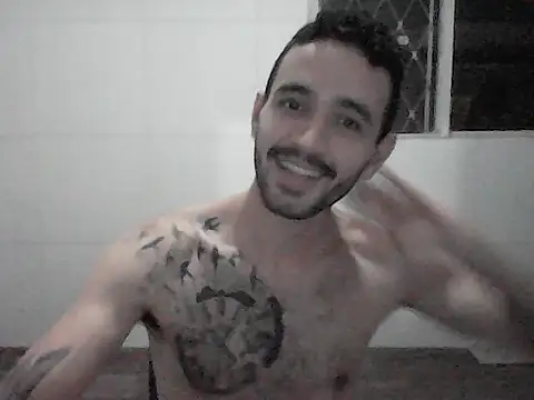 Snapshot of NoxxVx chatting on 04/09/26, 01:07 NoxxVx online show from 04/09/26, 01:07