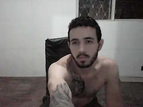 Snapshot of NoxxVx chatting on 04/02/26, 01:02 NoxxVx online show from 04/02/26, 01:02