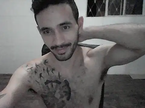 Snapshot of NoxxVx chatting on 04/11/26, 03:47 NoxxVx online show from 04/11/26, 03:47