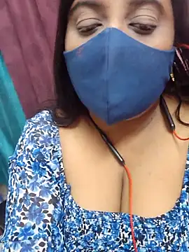 Tami-sonia online show from 04/15/26, 06:34