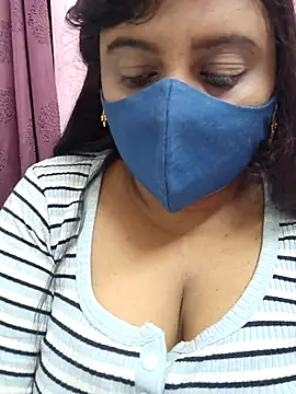 Tami-sonia online show from 04/04/26, 06:25