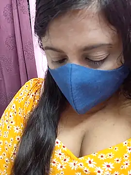 Tami-sonia online show from 04/03/26, 07:31