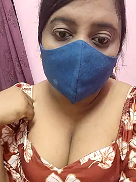 Tami-sonia online show from 04/10/26, 04:03