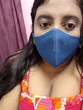 Tami-sonia online show from 04/07/26, 05:59