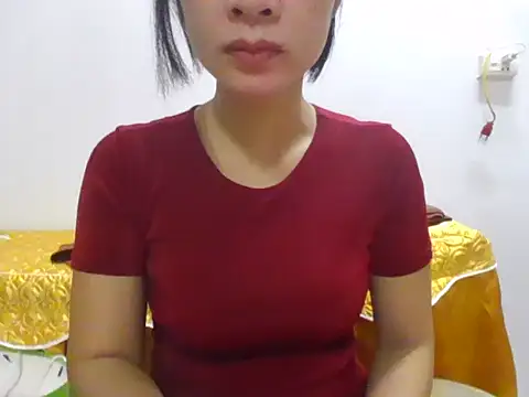 Lyna 2k online show from 04/08/26, 07:43