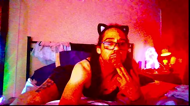 courtney1982 online show from 04/06/26, 04:30