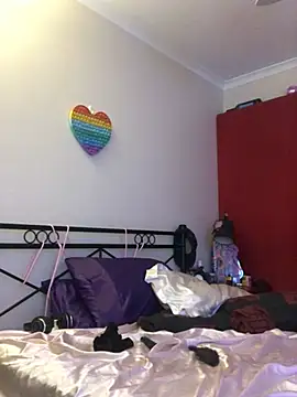 courtney1982 online show from 05/22/26, 08:51