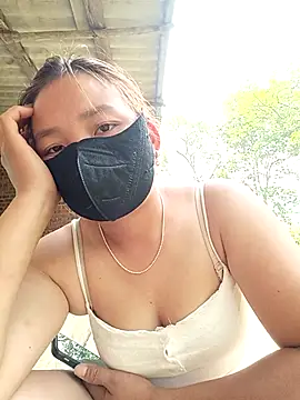 Snapshot of cat-kat chatting on 04/14/26, 03:33 cat-kat online show from 04/14/26, 03:33