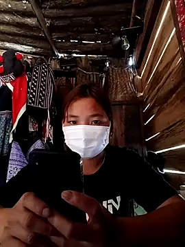 Snapshot of cat-kat chatting on 04/13/26, 04:49 cat-kat online show from 04/13/26, 04:49