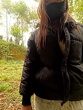 Snapshot of cat-kat chatting on 04/02/26, 01:46 cat-kat online show from 04/02/26, 01:46