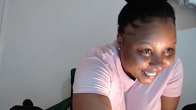 xxZoeyx online show from 03/10/25, 07:22