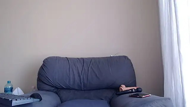 Snapshot of xxZoeyx chatting on 02/11/26, 06:24 xxZoeyx online show from 02/11/26, 06:24