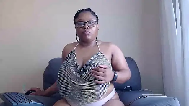 xxZoeyx online show from 05/14/26, 06:21