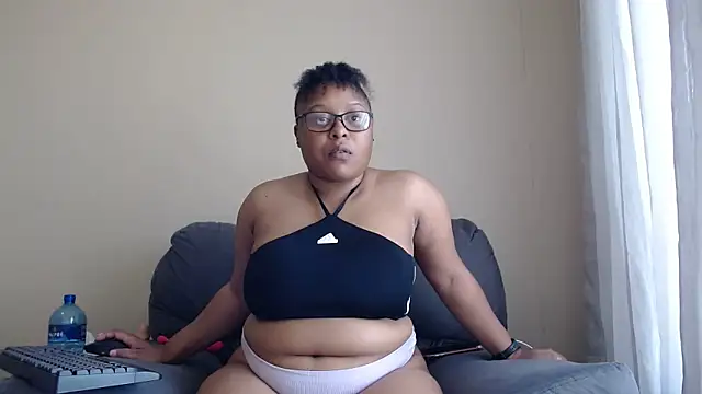 xxZoeyx online show from 03/13/26, 07:02