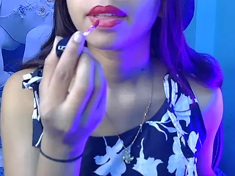soniya-verma online show from 04/15/26, 04:40