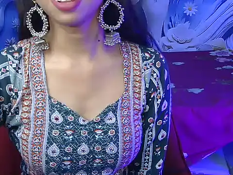 soniya-verma online show from 05/19/26, 06:31
