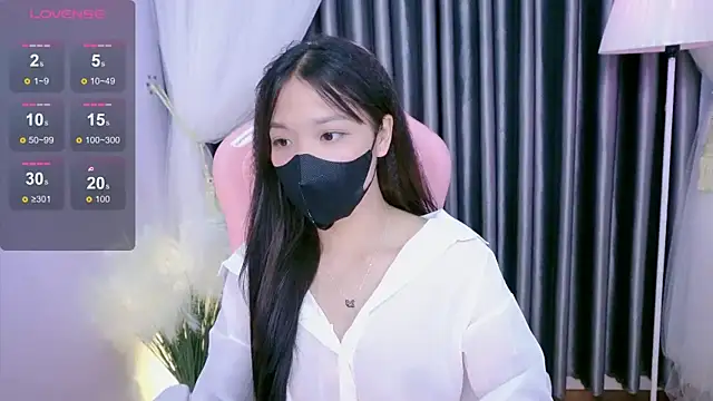 Lu Ly22 online show from 05/24/26, 03:28
