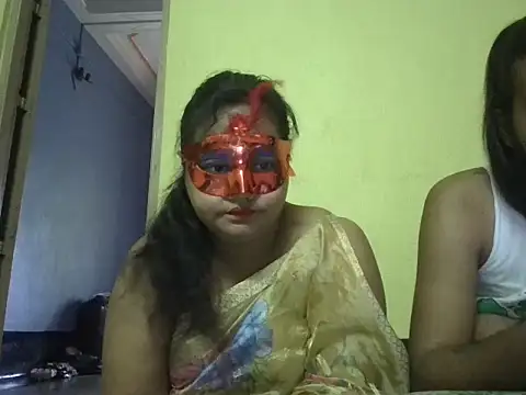 Naina1994 online show from 05/26/26, 07:28