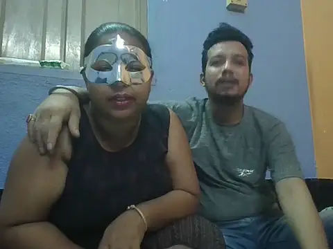 Naina1994 online show from 04/14/26, 12:43