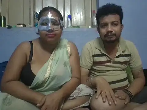 Naina1994 online show from 04/18/26, 08:42