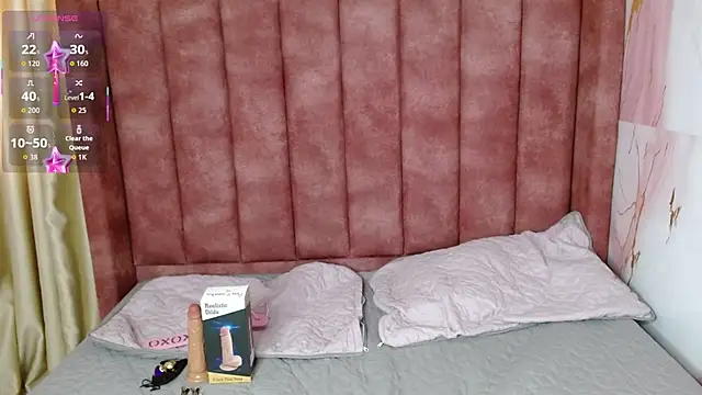 ariann cat online show from 04/10/26, 01:51