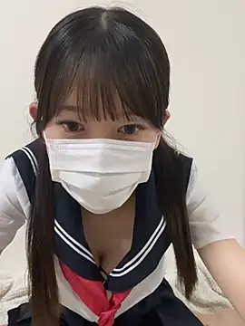 Snapshot of yuki2210 chatting on 04/22/26, 11:17 yuki2210 online show from 04/22/26, 11:17