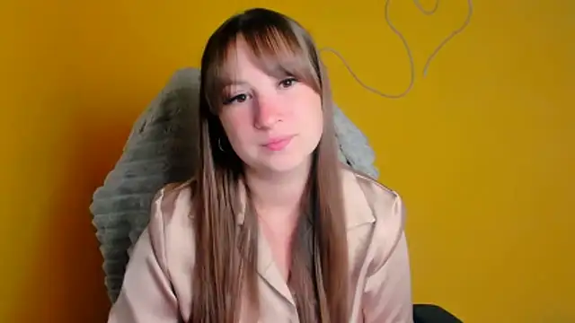 Snapshot of Tiffani_Angel chatting on 06/19/26, 05:35 Tiffani Angel online show from 06/19/26, 05:35