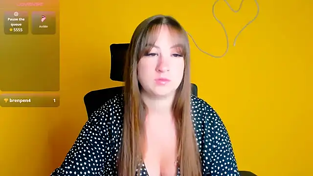 Tiffani Angel online show from 07/10/26, 11:21