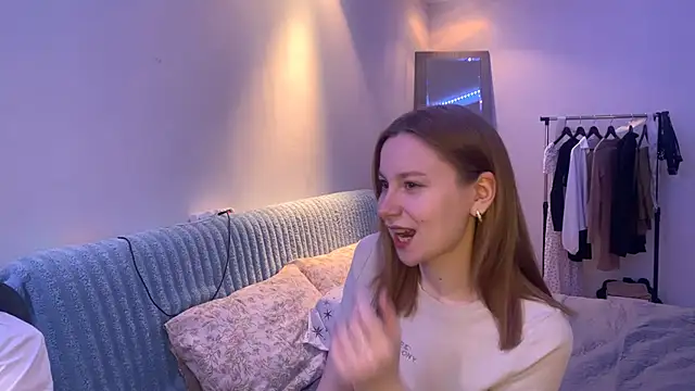 ReynaSweet  online show from 04/03/26, 10:27