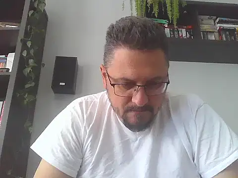 19cmSlave online show from 05/26/26, 09:29