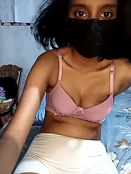 Snapshot of manu_babe chatting on 08/07/26, 12:33 manu babe online show from 08/07/26, 12:33
