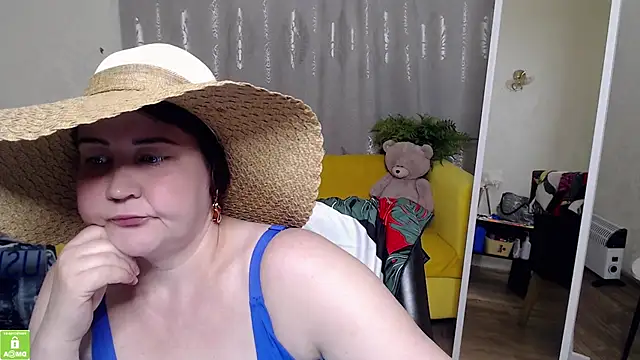 QUEEN02030 online show from 05/29/26, 12:11