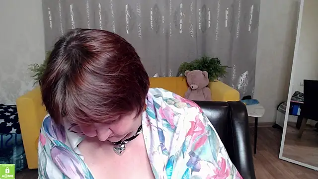 QUEEN02030 online show from 05/10/26, 10:41