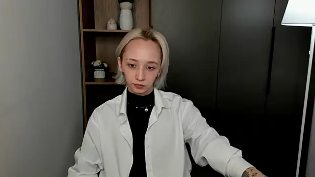 Snapshot of TeshaDurrell chatting on 03/31/26, 08:49 TeshaDurrell online show from 03/31/26, 08:49