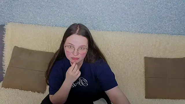 SofiDreamm online show from 04/17/26, 08:22