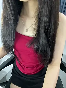 Snapshot of Annie_nii chatting on 04/24/26, 12:34 Annie nii online show from 04/24/26, 12:34
