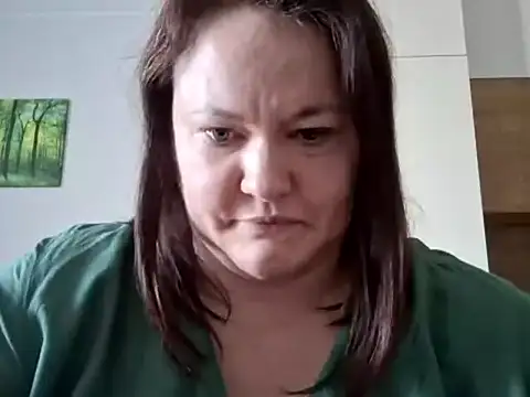 Snapshot of OpheliaMilf chatting on 04/15/26, 01:04 OpheliaMilf online show from 04/15/26, 01:04