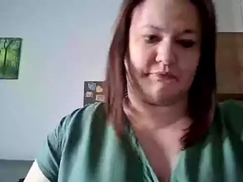 Snapshot of OpheliaMilf chatting on 04/16/26, 01:12 OpheliaMilf online show from 04/16/26, 01:12