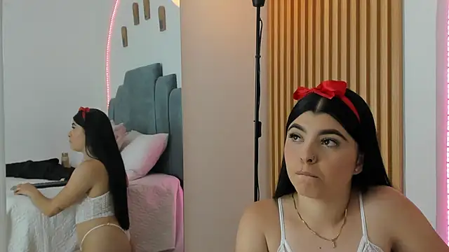 candy luna 03 online show from 04/09/26, 07:09