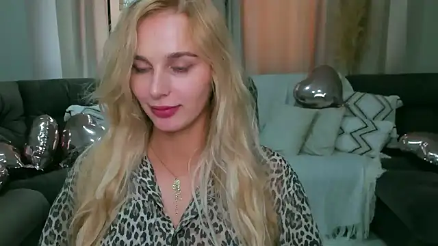 blonde  flirt online show from 04/01/26, 05:09