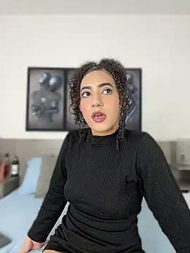 Snapshot of Odett_Khastoff chatting on 04/12/26, 01:14 Odett Khastoff online show from 04/12/26, 01:14