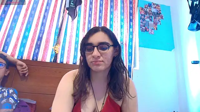Snapshot of Ellaa_honey chatting on 06/04/26, 07:07 Ellaa honey online show from 06/04/26, 07:07