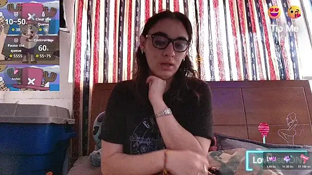 Snapshot of Ellaa_honey chatting on 06/26/26, 01:39 Ellaa honey online show from 06/26/26, 01:39