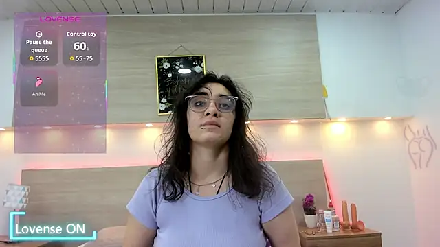 Ellaa honey online show from 04/11/26, 12:53