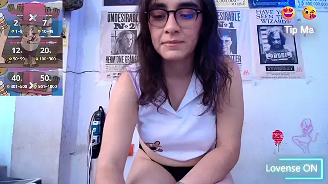Snapshot of Ellaa_honey chatting on 06/03/26, 06:12 Ellaa honey online show from 06/03/26, 06:12