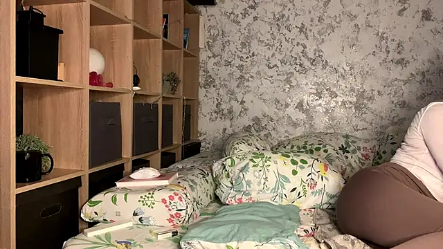 SandyKiss  online show from 04/21/26, 04:24