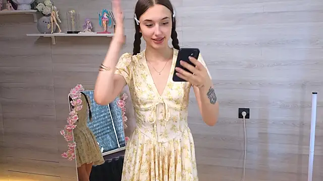 belle cute online show from 06/11/26, 03:36