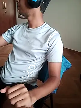 Snapshot of letsplaygame chatting on 04/11/26, 06:43 letsplaygame online show from 04/11/26, 06:43