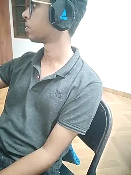 Snapshot of letsplaygame chatting on 04/09/26, 03:40 letsplaygame online show from 04/09/26, 03:40