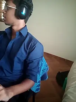 Snapshot of letsplaygame chatting on 04/12/26, 10:07 letsplaygame online show from 04/12/26, 10:07